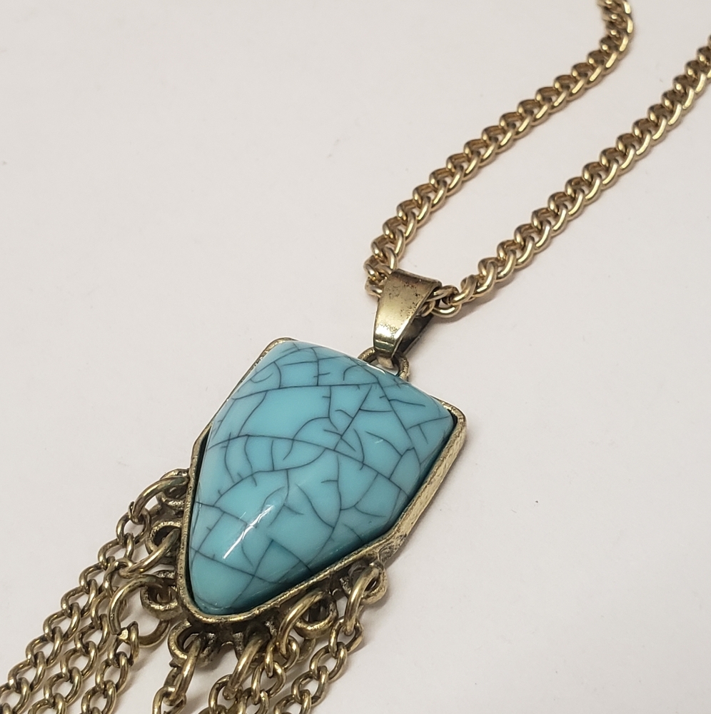 Vintage Avon Faux Turquoise & Gold Chain Tassel Necklace Acrylic Stone - Picture 4 of 5